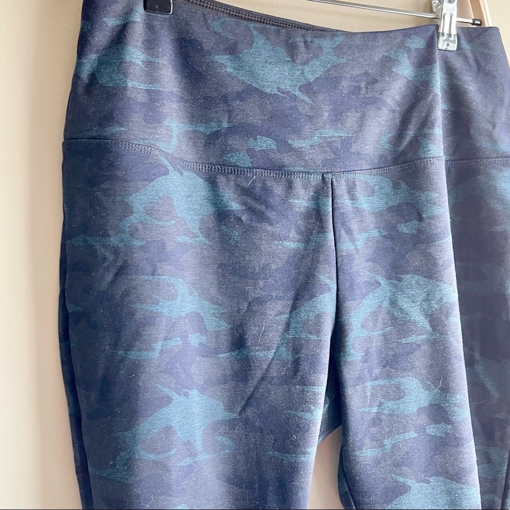 Rachel Zoe Blue High Waisted Ponte Knit Heather Camo Leggings